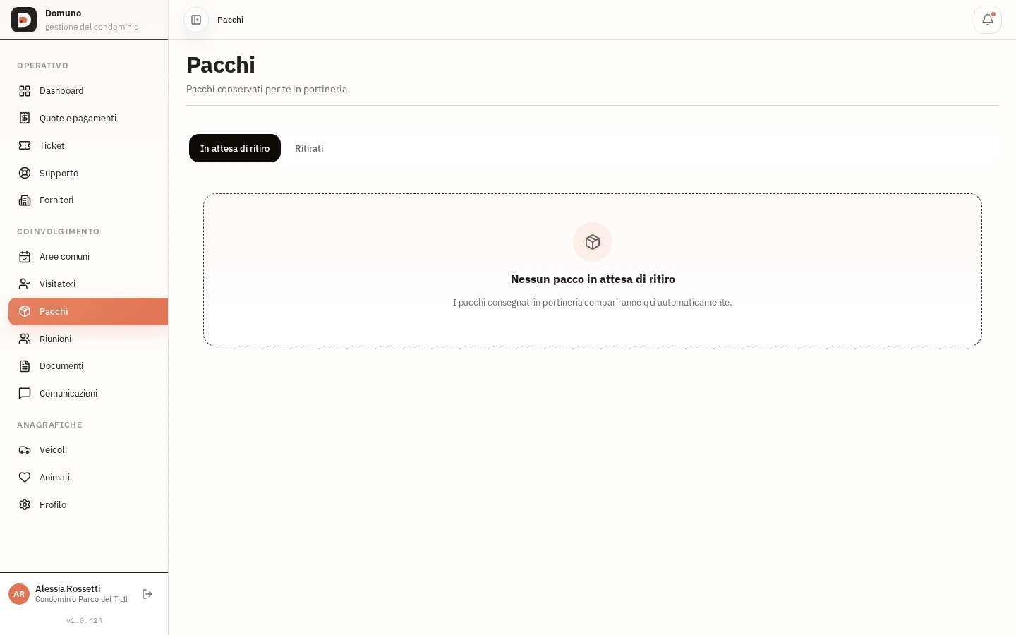 Gestione dei pacchi con stato di ingresso e ritiro.
