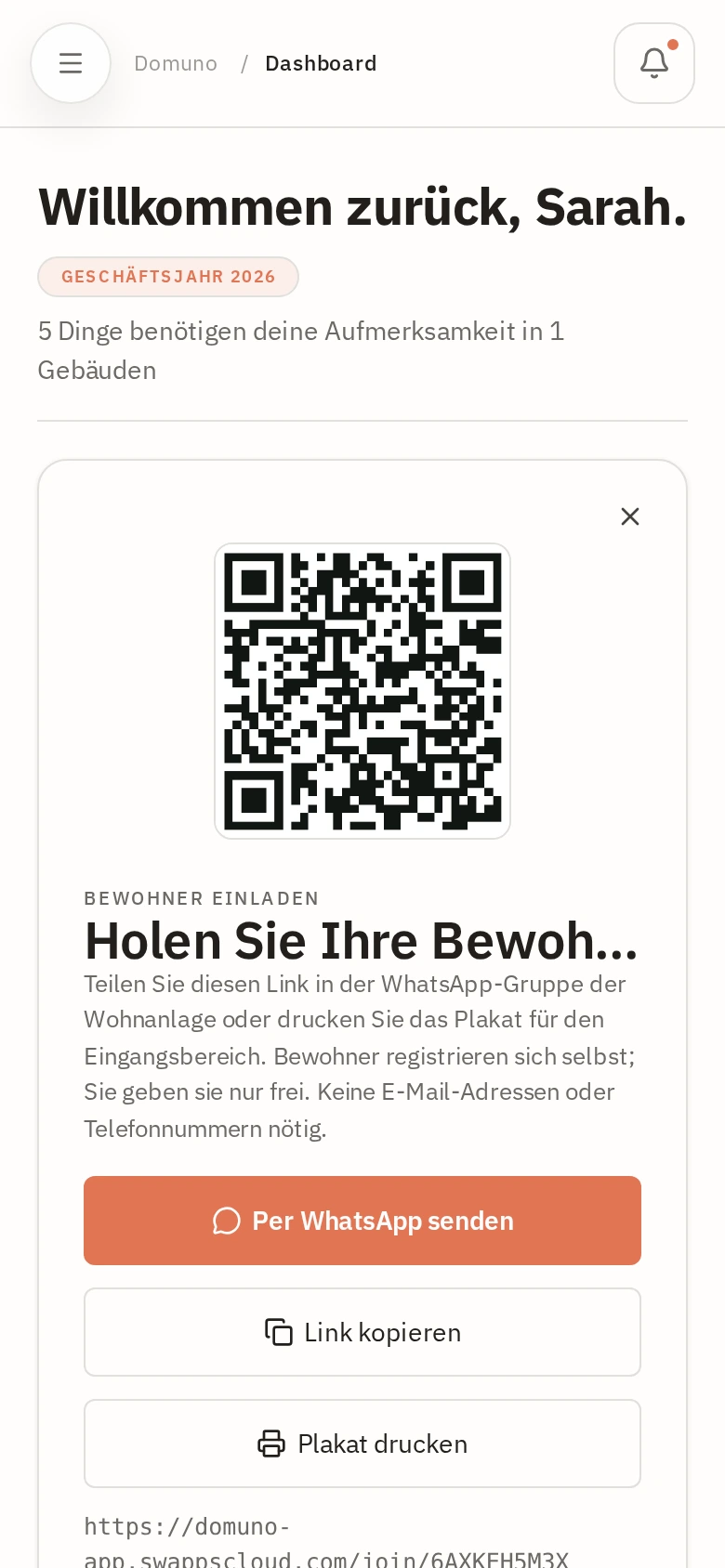 Verwalter-Dashboard auf dem Handy mit geöffnetem Burger-Menü.