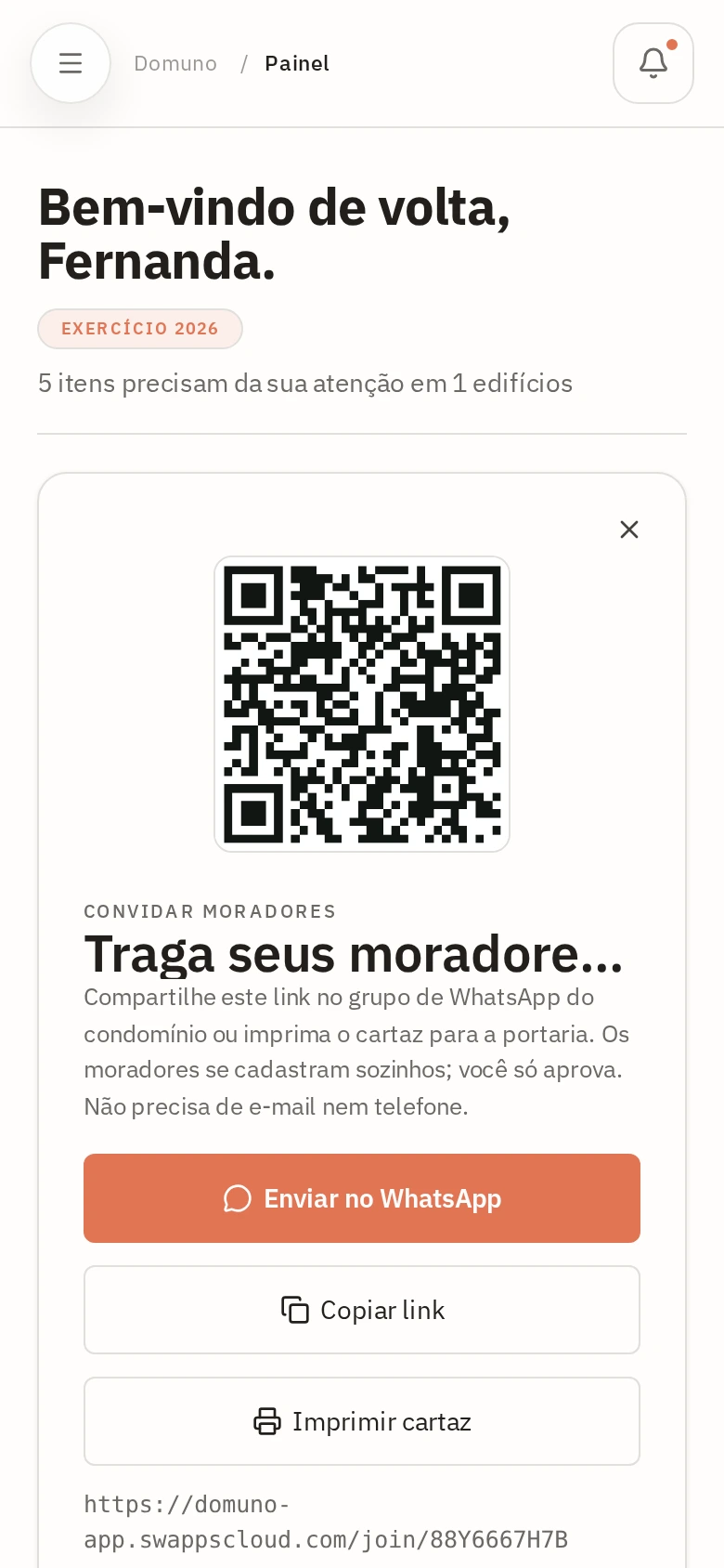 Dashboard do síndico na versão de celular, com menu lateral recolhível.
